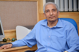 Prof. R Narayanaswamy