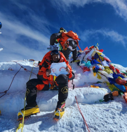 IIMB alum scales new heights: Hemant Albert Soreng reaches Mount Everest summit