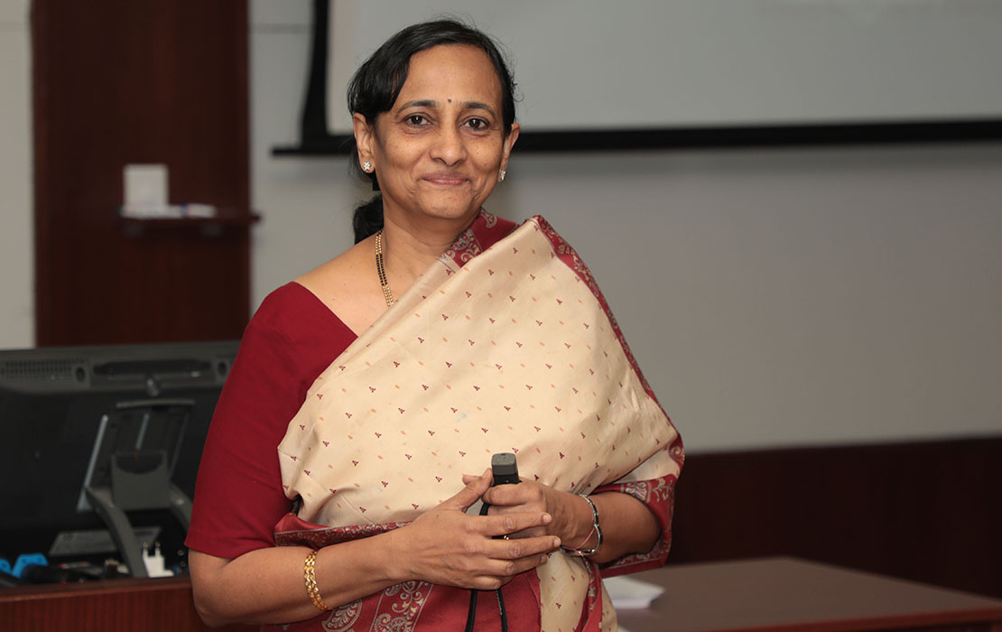 Prof. Padmini Srinivasan, Chair, Post Graduate Programme in Management, IIMB, delivers a talk on Corporate Governance during ‘One Day at IIMB’, organized by Vikasana on January 13, 2019.