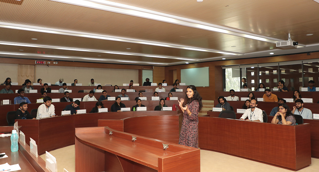 Prof. Ramya Ranganathan, Faculty from the Organizational Behavior & Human Resources Management area, IIMB, speaks to the participants.