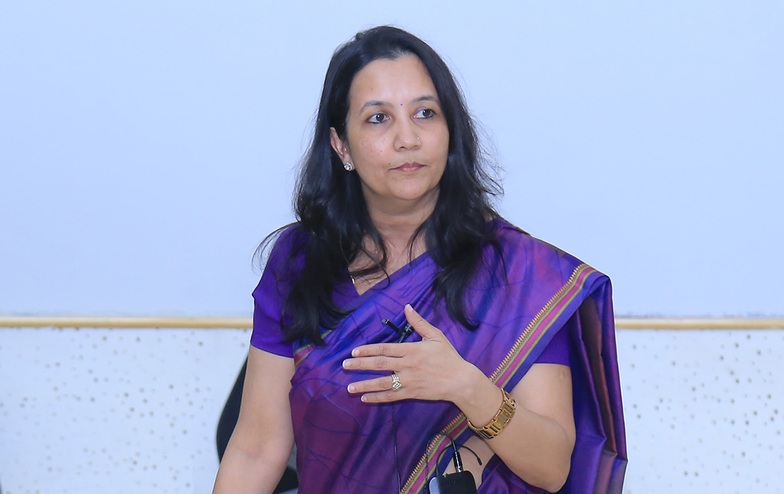 Prof. Seema Gupta, faculty from the Marketing area, IIMB, speaks on ‘How does ecommerce impact fulfilment strategy?’