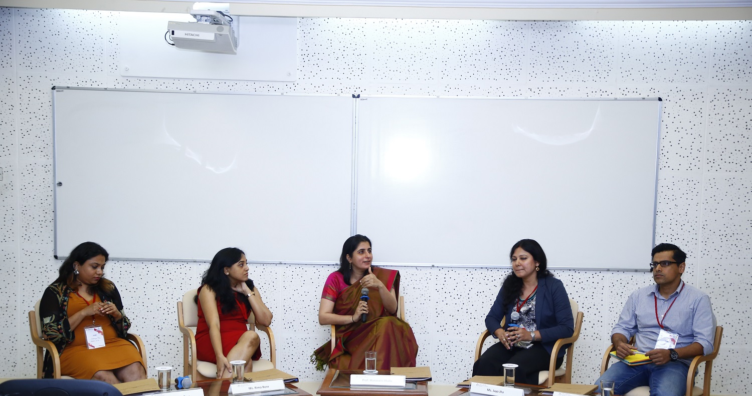 (L-R) EPGP alumni Sukanya Roy, Director at Zinnov Management Consulting, Rima Bose, Cybersecurity Consultant at IBM, Professor Manaswini Bhalla, Economics & Social Sciences area at IIMB, Jaya Jha, Global Sales Origination and Strategy Lead at Accenture, and Shailesh Kumar, Sr. Manager, GTM Strategy & Planning at Hewlett Packard Enterprise, engage in a panel discussion on ‘Women in Business’ at ‘Sparsh 2020’.