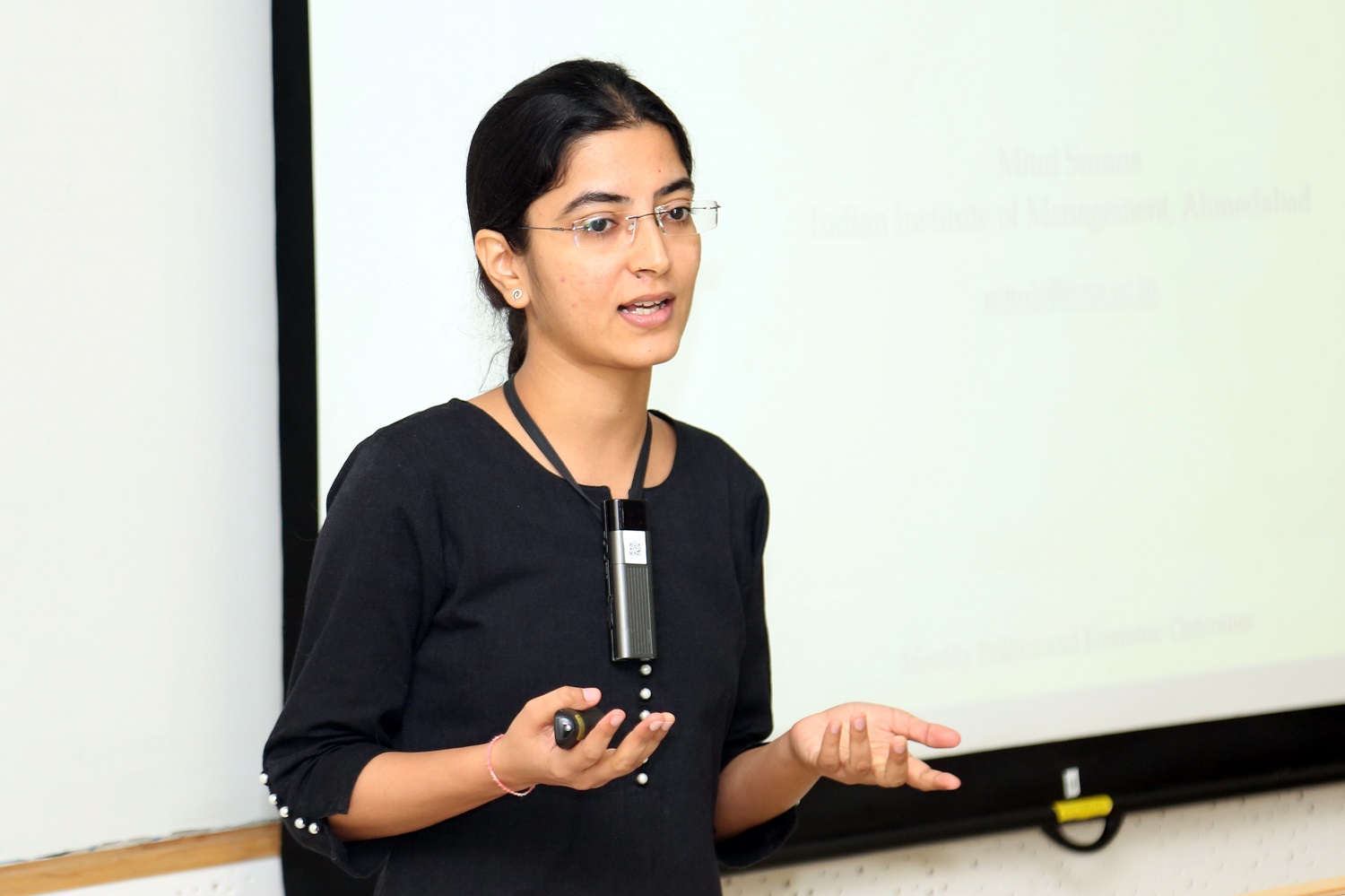 Mitul Surana, IIM Ahmedabad, presents her paper titled, ‘Identity Politics and Economic Outcomes: Evidence from India’, at the conference.